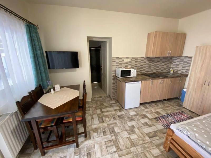 Levendula Vendeghaz Lägenhet Hajduboszormeny Exteriör bild